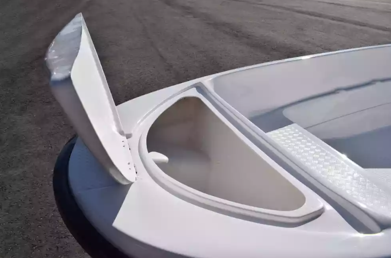 Стеклопластиковая лодка Пингвин (тримаран) в Невинномысске