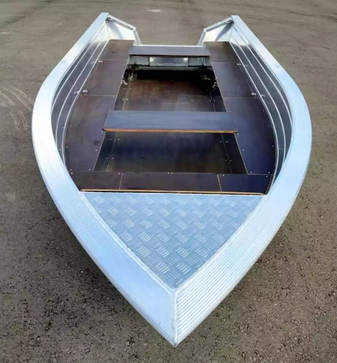 Алюминиевая лодка Неман-400 в Невинномысске