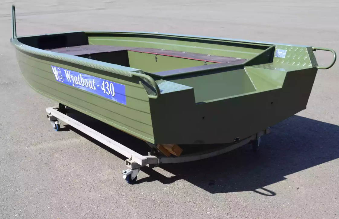 Алюминиевая лодка  Wyatboat-430 Master Fish в Невинномысске