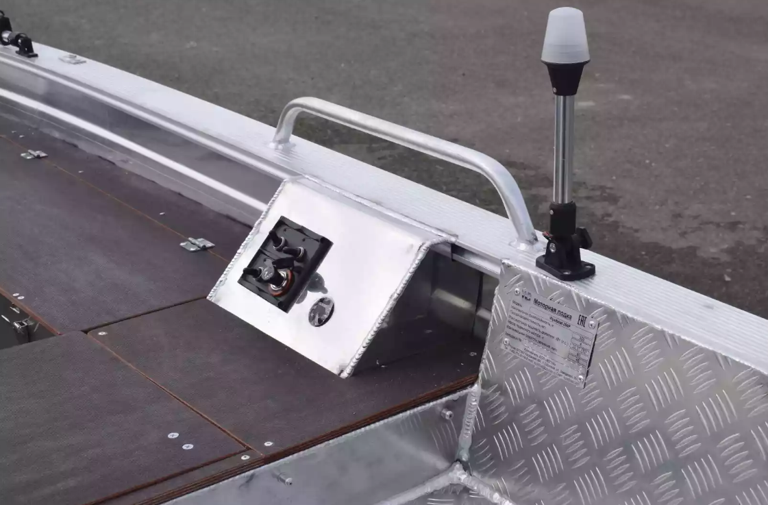 Алюминиевая лодка Wyatboat-390РМ в Невинномысске