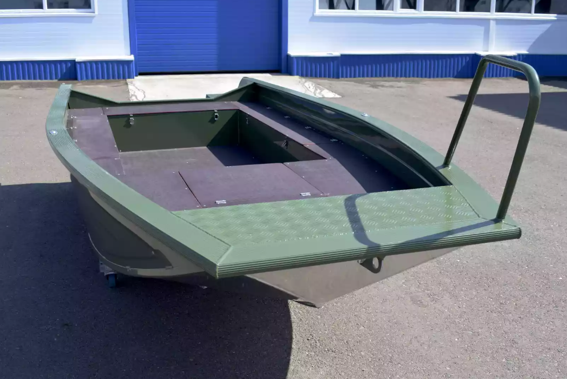 Алюминиевая лодка  Wyatboat-430 Master Fish в Невинномысске