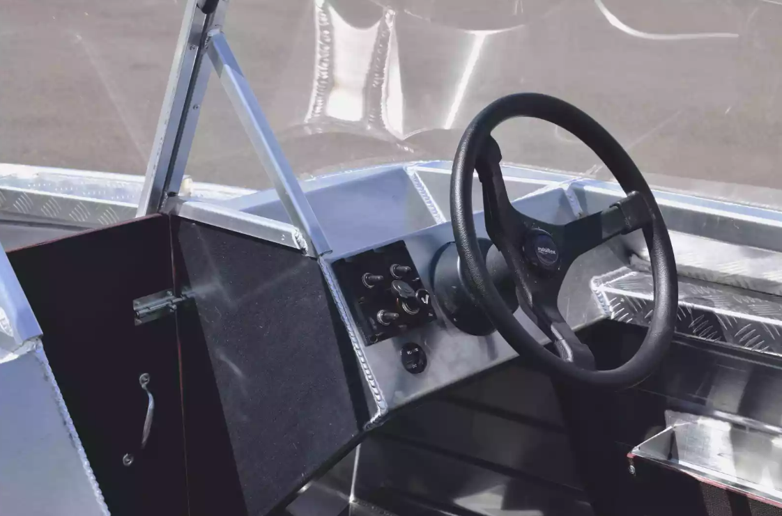 Алюминиевая лодка Wyatboat-390 DCM в Невинномысске