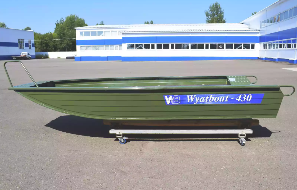 Алюминиевая лодка  Wyatboat-430 Master Fish в Невинномысске