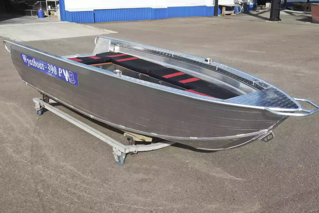 Алюминиевая лодка Wyatboat-390РМ увеличенный борт в Невинномысске