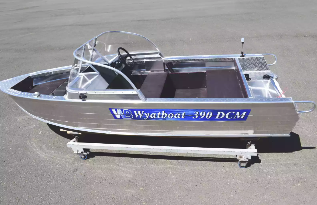 Алюминиевая лодка Wyatboat-390 DCM в Невинномысске