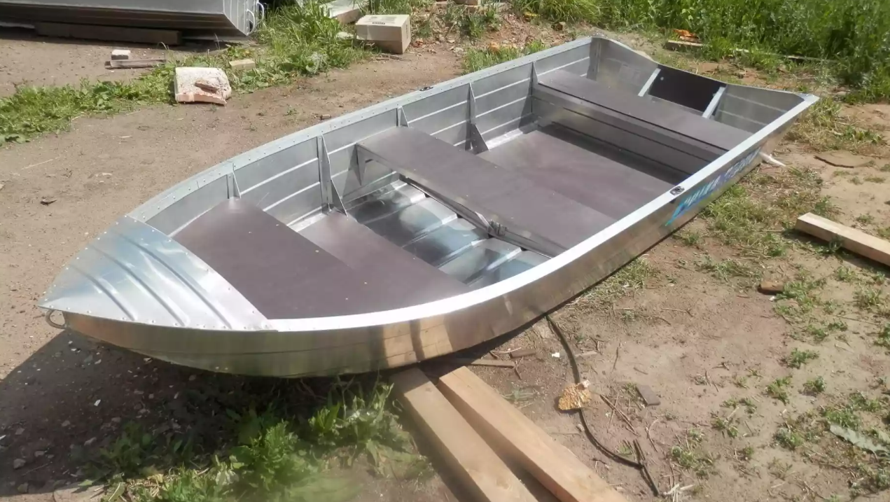 Алюминиевая лодка Вятка-Профи 32 в Невинномысске