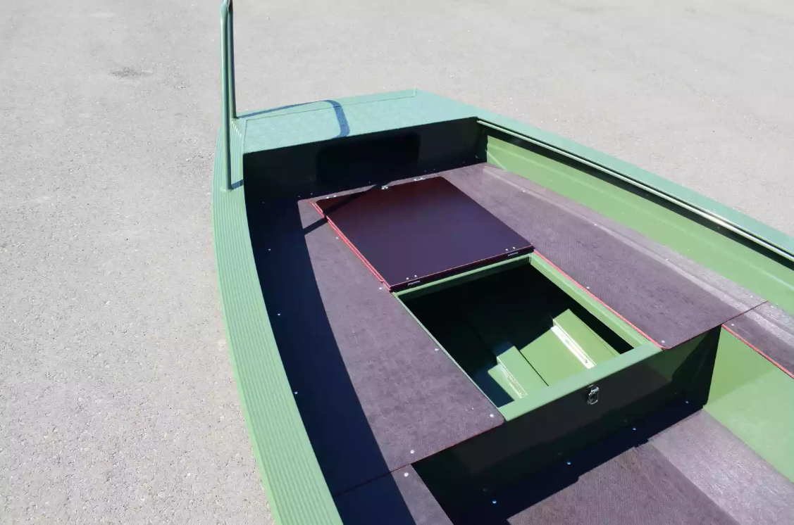 Алюминиевая лодка  Wyatboat-430 Master Fish в Невинномысске