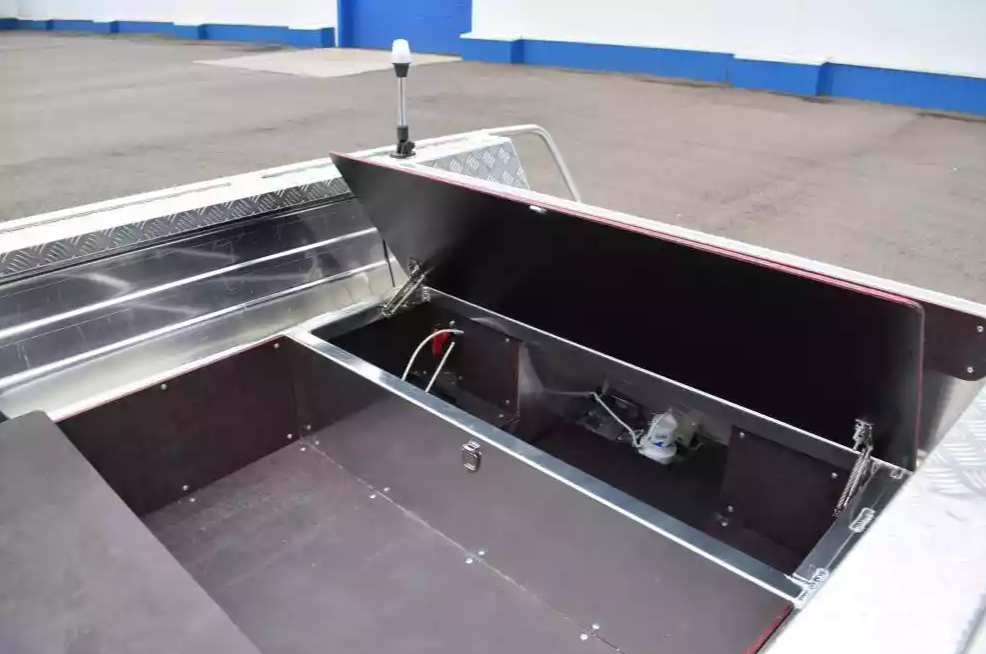 Алюминиевая лодка Wyatboat-390 DCM Увеличенный борт в Невинномысске