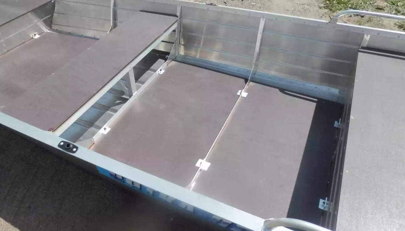 Алюминиевая лодка Вятка-Профи 32 в Невинномысске