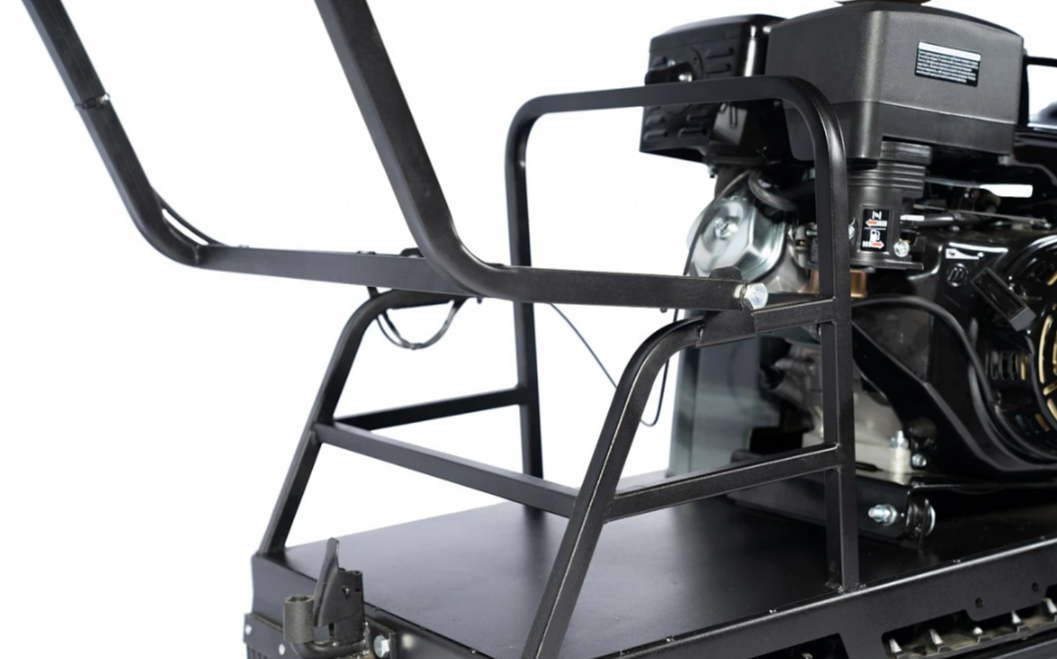 Мотобуксировщик БУРЛАК-M2 LFK 15 л.с. (передний привод, катки) в Невинномысске