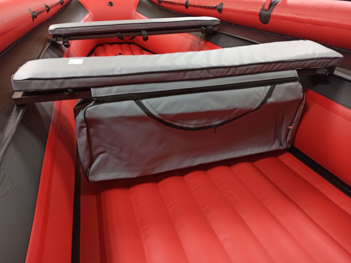 КОМПЛЕКТ МЯГКИХ НАКЛАДОК С СУМКОЙ ДЛЯ ЛОДОК 110Х20 СЕРЫЙ в Невинномысске