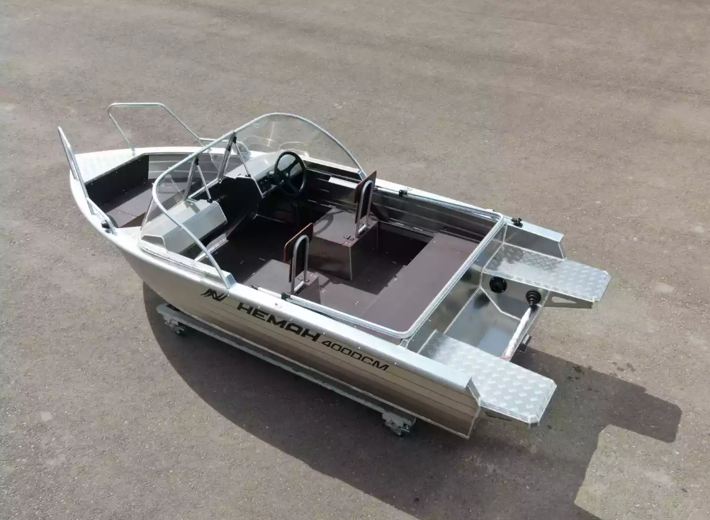 Алюминиевая лодка  Неман-400 DCM NEW в Невинномысске