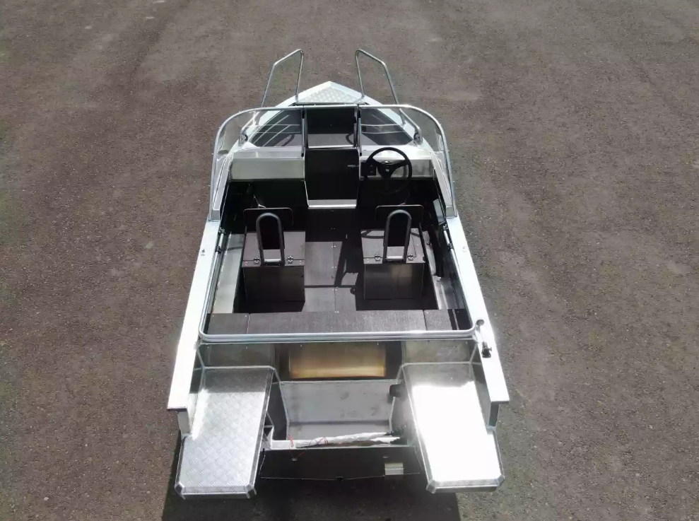 Алюминиевая лодка  Неман-400 DCM NEW в Невинномысске