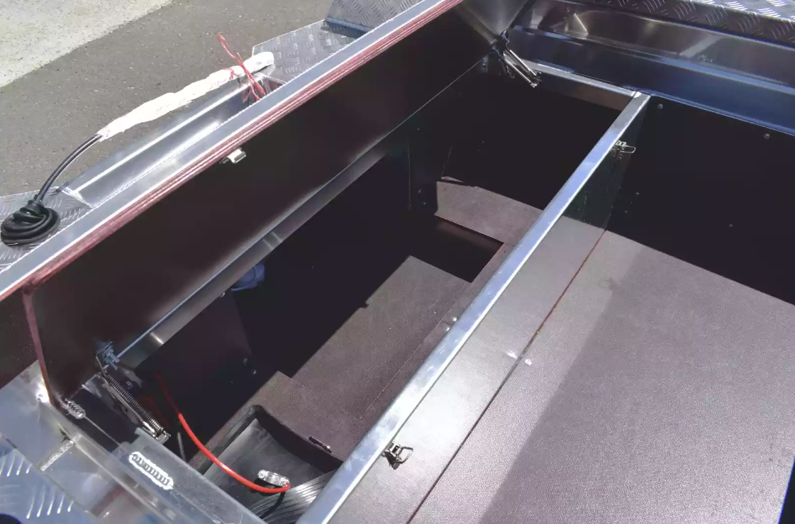 Алюминиевая лодка Wyatboat-390 DCM в Невинномысске