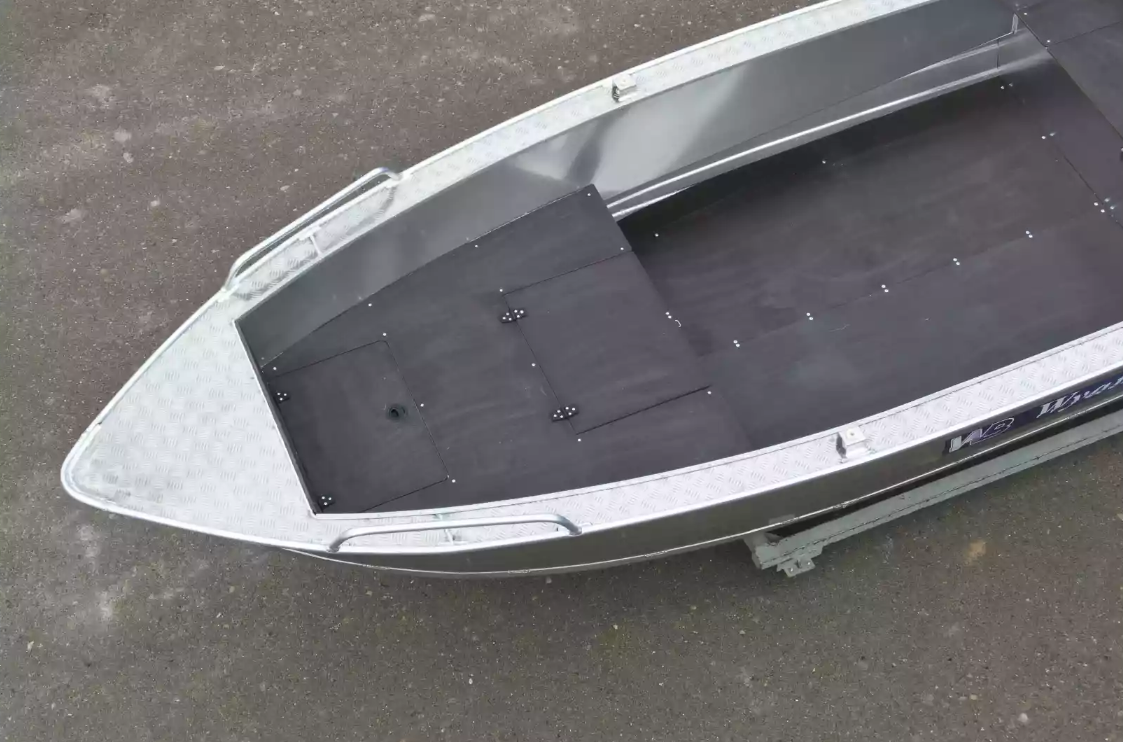Алюминиевая лодка  Wyatboat-430М FISH в Невинномысске