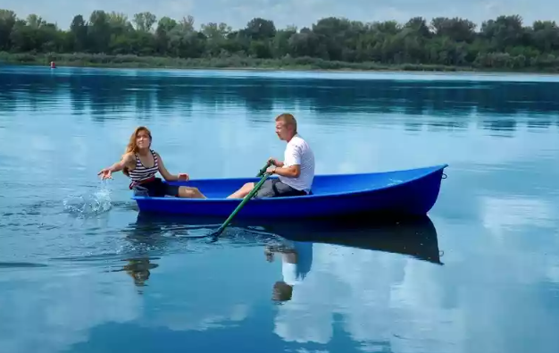 Стеклопластиковая лодка Дельфин в Невинномысске