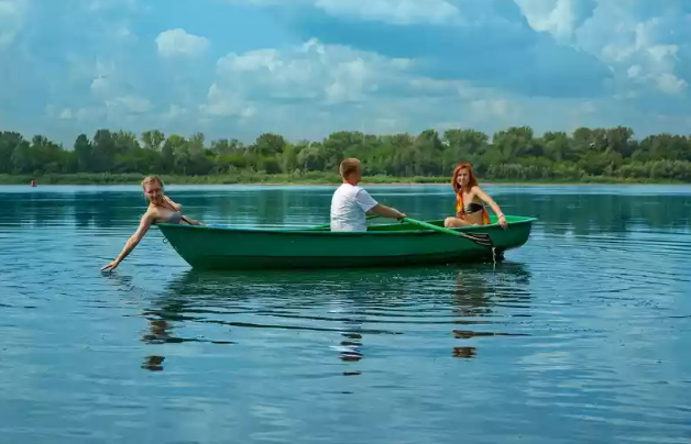 Стеклопластиковая Лодка Голавль в Невинномысске