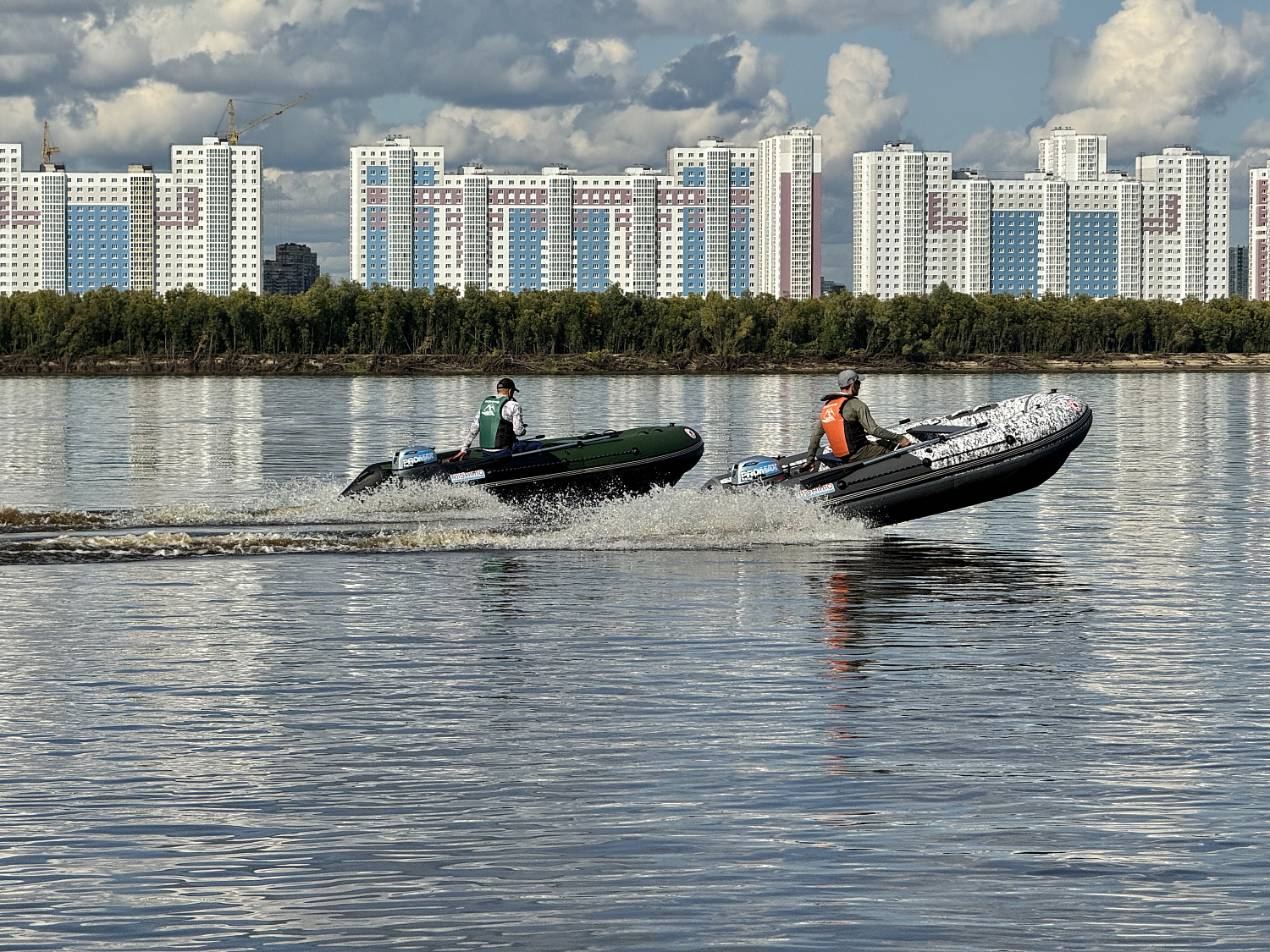 Лодка MISHIMO BIG FLOOR 440 в Невинномысске