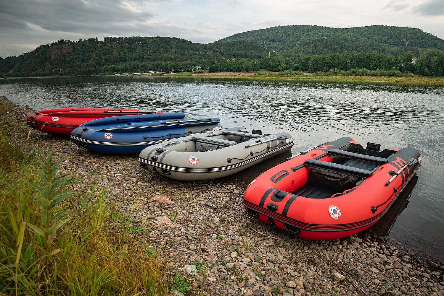 Лодка MISHIMO RIVER FJET PRO 430  под водомет в Невинномысске