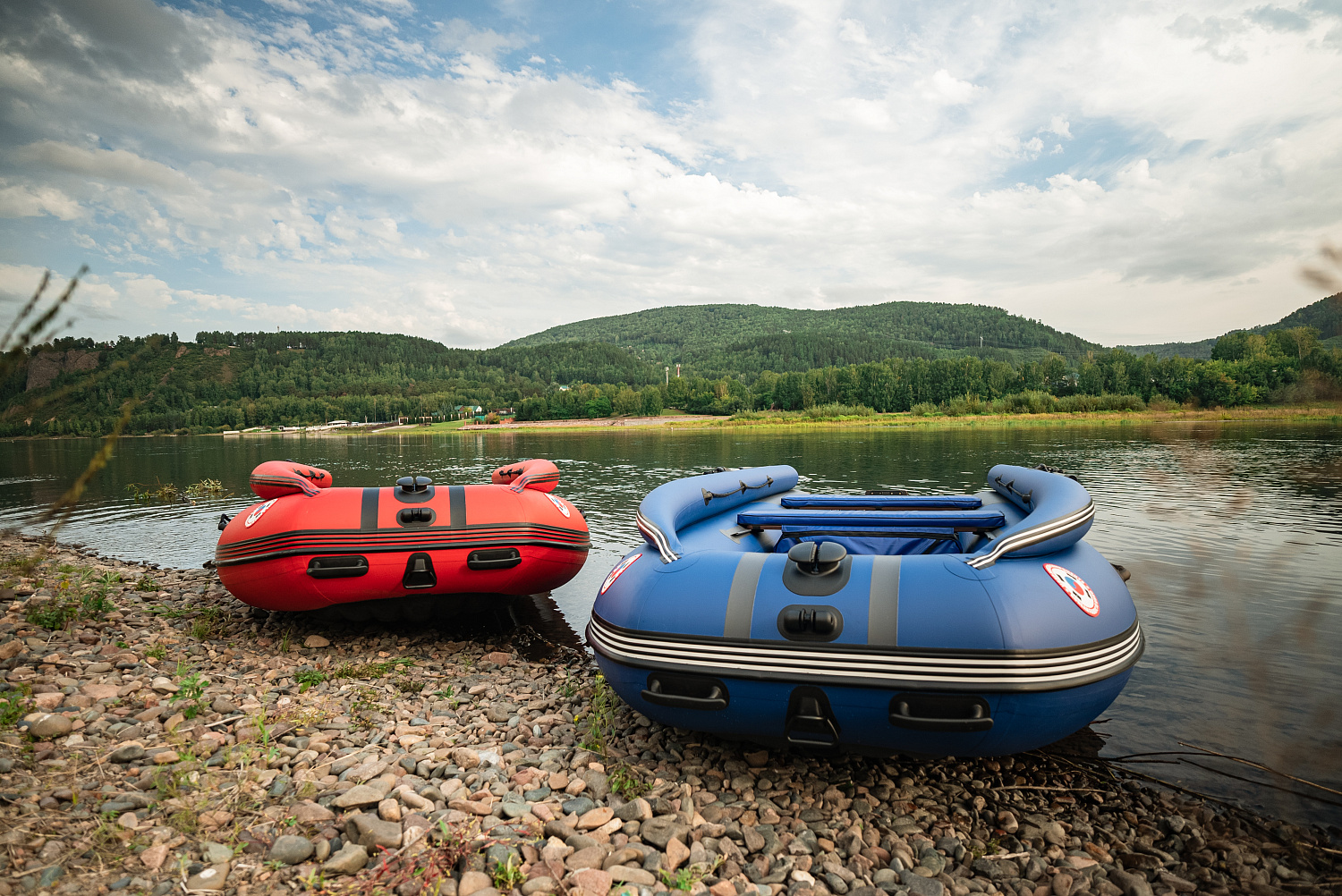 Лодка MISHIMO RIVER FJET PRO 430  под водомет в Невинномысске