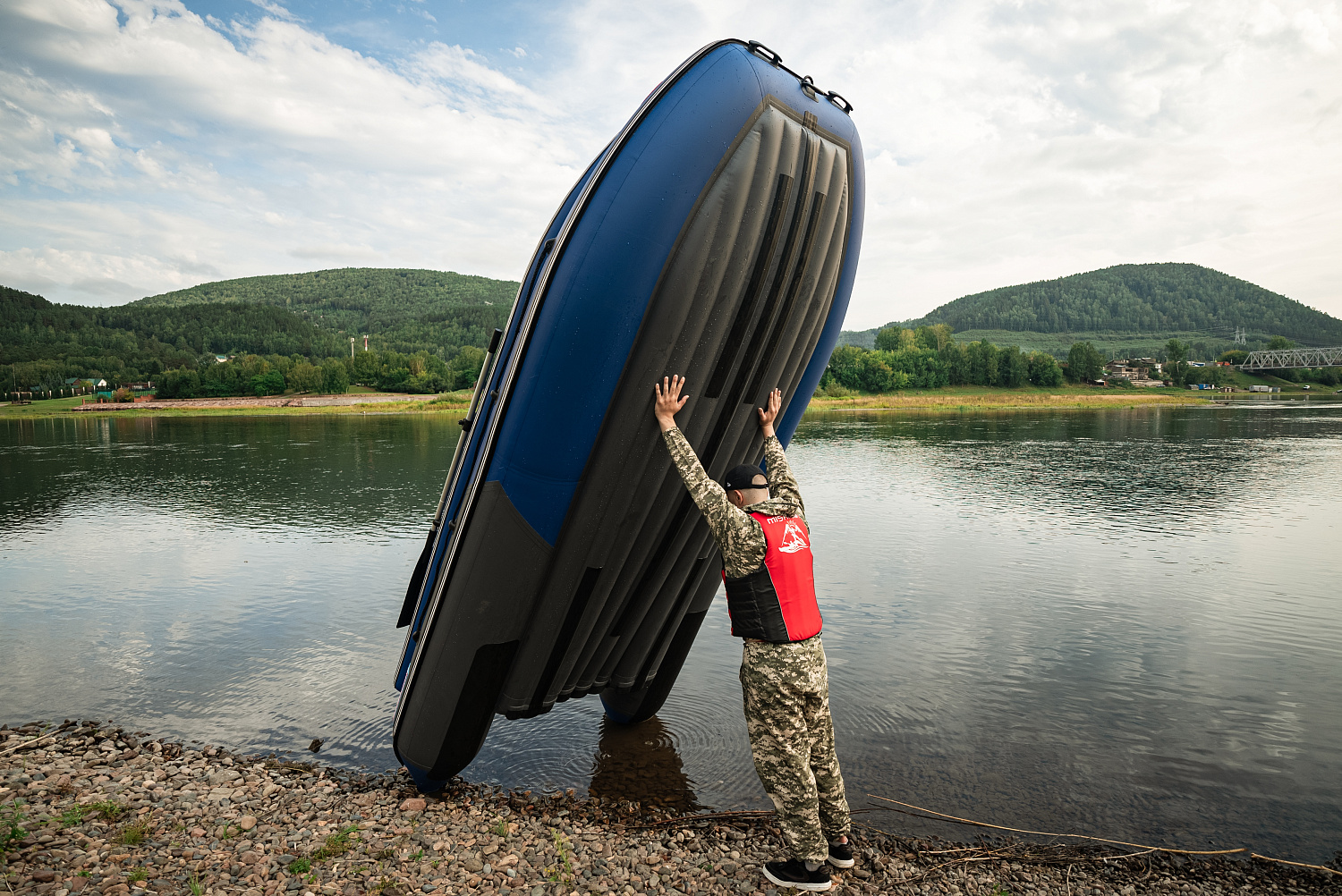 Лодка MISHIMO RIVER FJET PRO 430  под водомет в Невинномысске