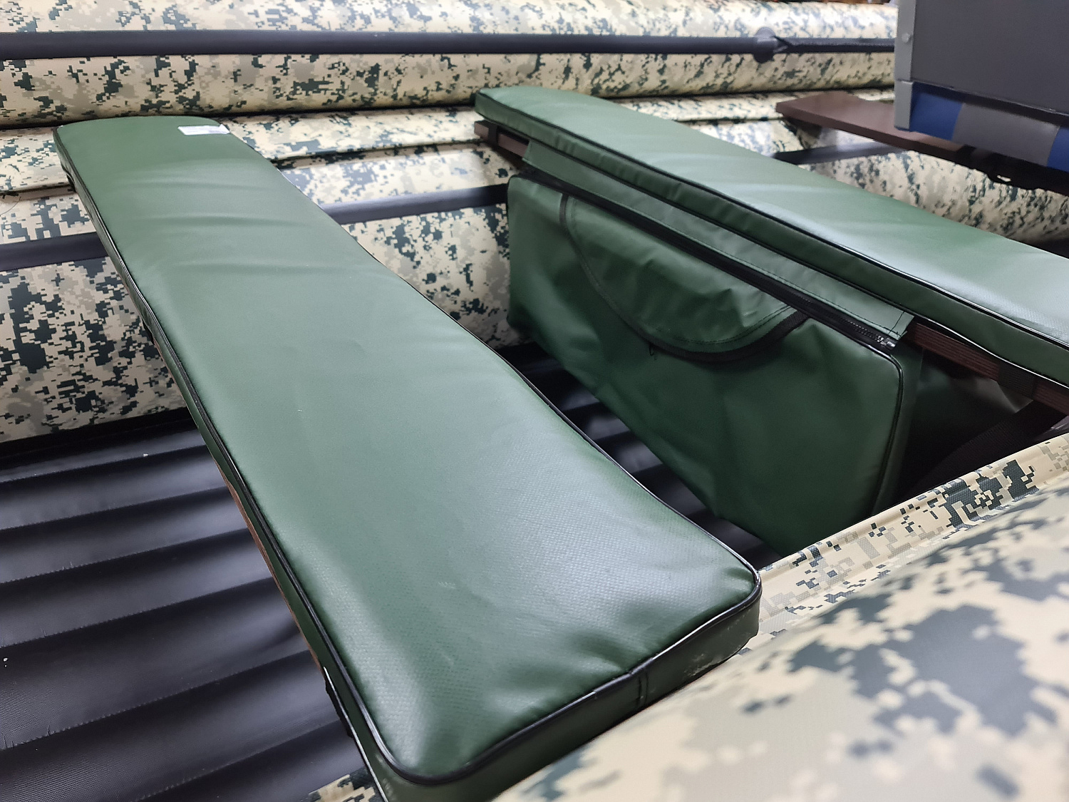 КОМПЛЕКТ МЯГКИХ НАКЛАДОК С СУМКОЙ ДЛЯ ЛОДОК 80Х20 ЗЕЛЕНЫЙ в Невинномысске