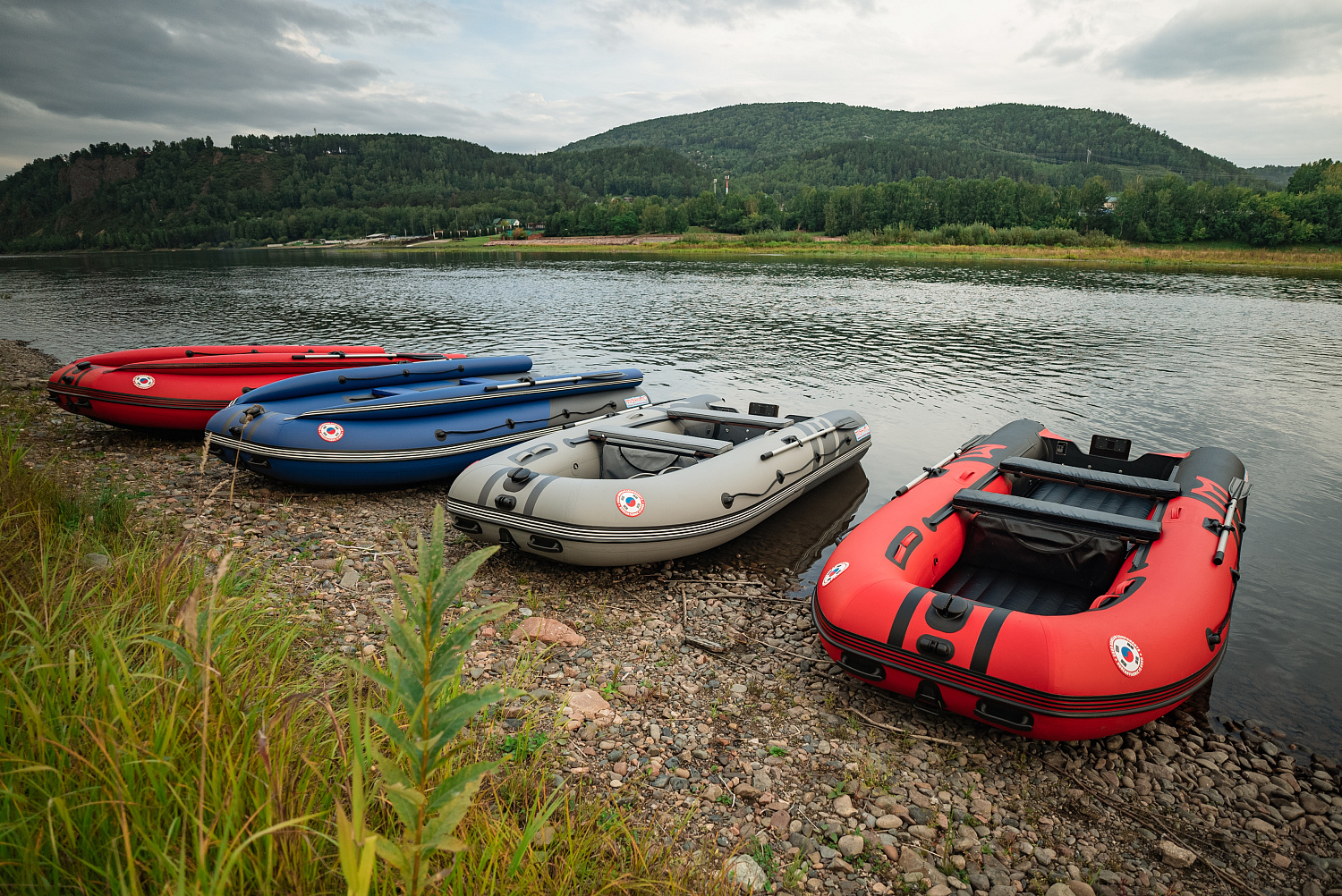 Лодка MISHIMO RIVER FJET PRO 430  под водомет в Невинномысске