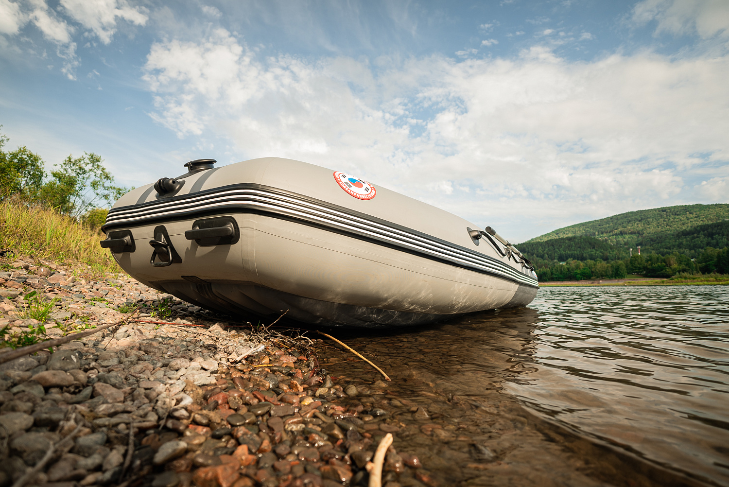 Лодка MISHIMO RIVER JET 390 под водомет в Невинномысске